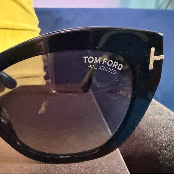 Tom Ford Cara Black Sunglasses - Picture 4 of 8